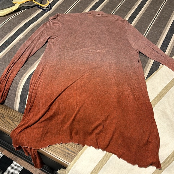 Daytrip Lightweight Ombre Cardigan - Picture 4 of 4
